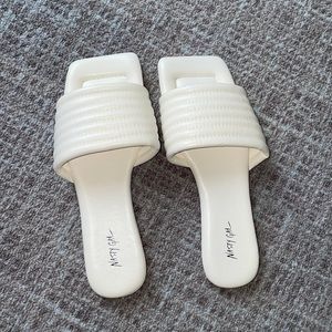 Nasty Gal White Slip on Sandals - Size 39
